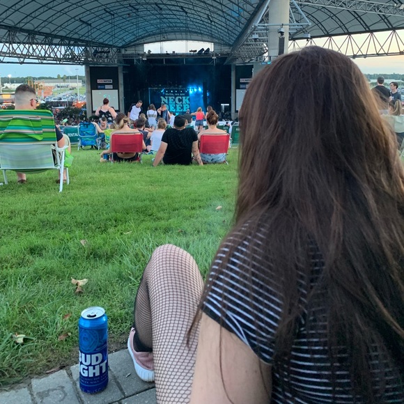 Meet your Posher, Hailey - Picture 1 of 1